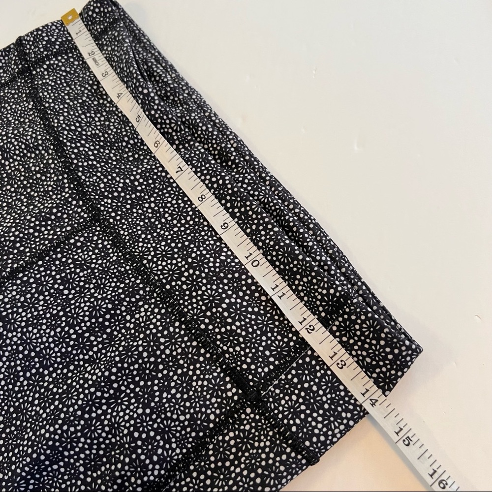 Lululemon Pace Rival Crop Freckle Flower Black Sz 6 - Picture 8 of 12